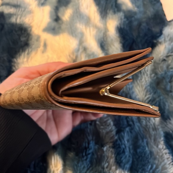 Celine kiss lock wallet - Picture 4 of 4